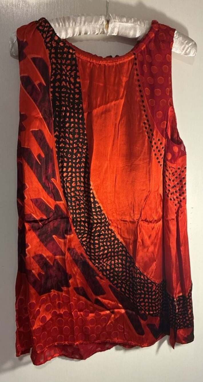 Cabi Red Black Abstract Silk Satin Tunic Blouse Sleeveless Top Large